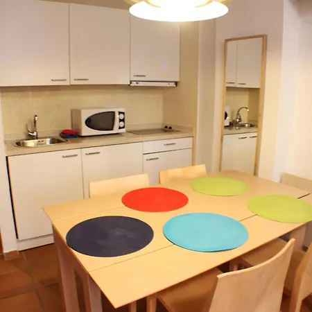 Arttyco Con Parking Y Wifi By Surynieve Apartman